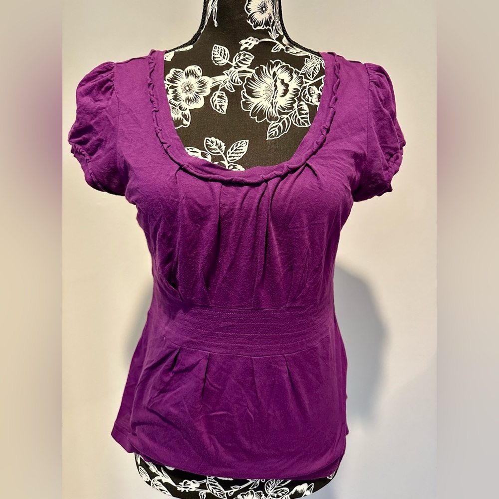 Marc Jacobs purple scoop neck top